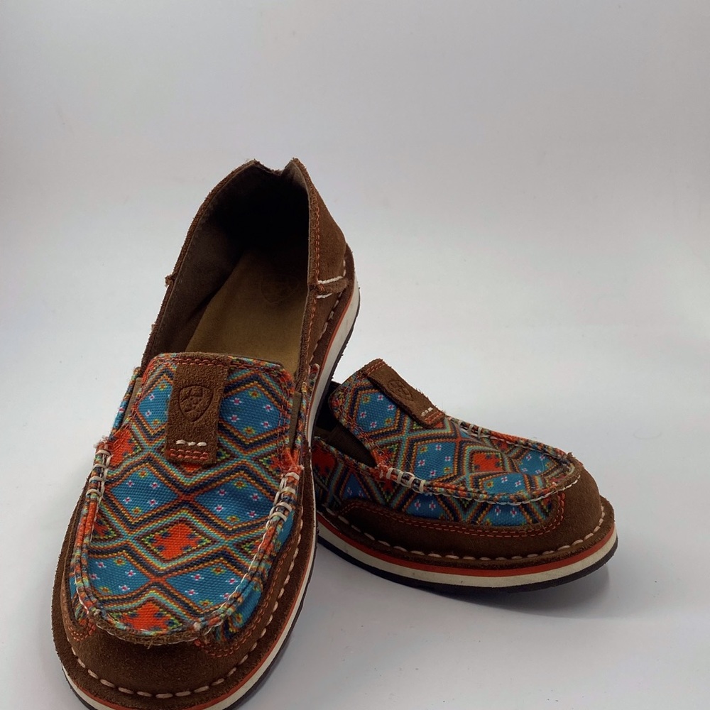 ARIAT WOMEN'S CRUISER SHOE - SADDLE TAN SUEDE/AZTEC PRINT Never worn